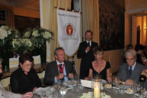 A l'occasion des 11èmes vendanges de Malagar sur le thème : "L'esprit d'équipe", dîner au Château d'Yquem